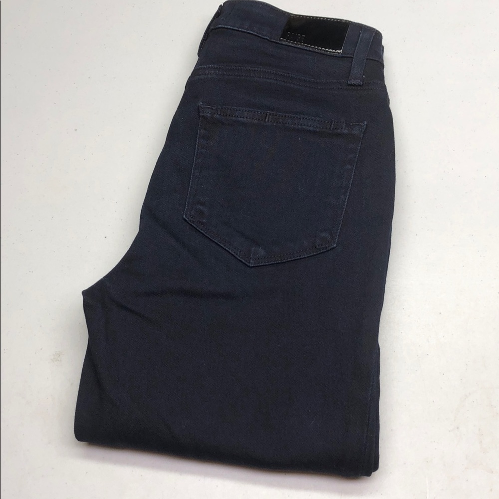 PAIGE NAVY CINDY CLASSIC STRAIGHT JEANS 26x30 LIKE NEW ⭐️